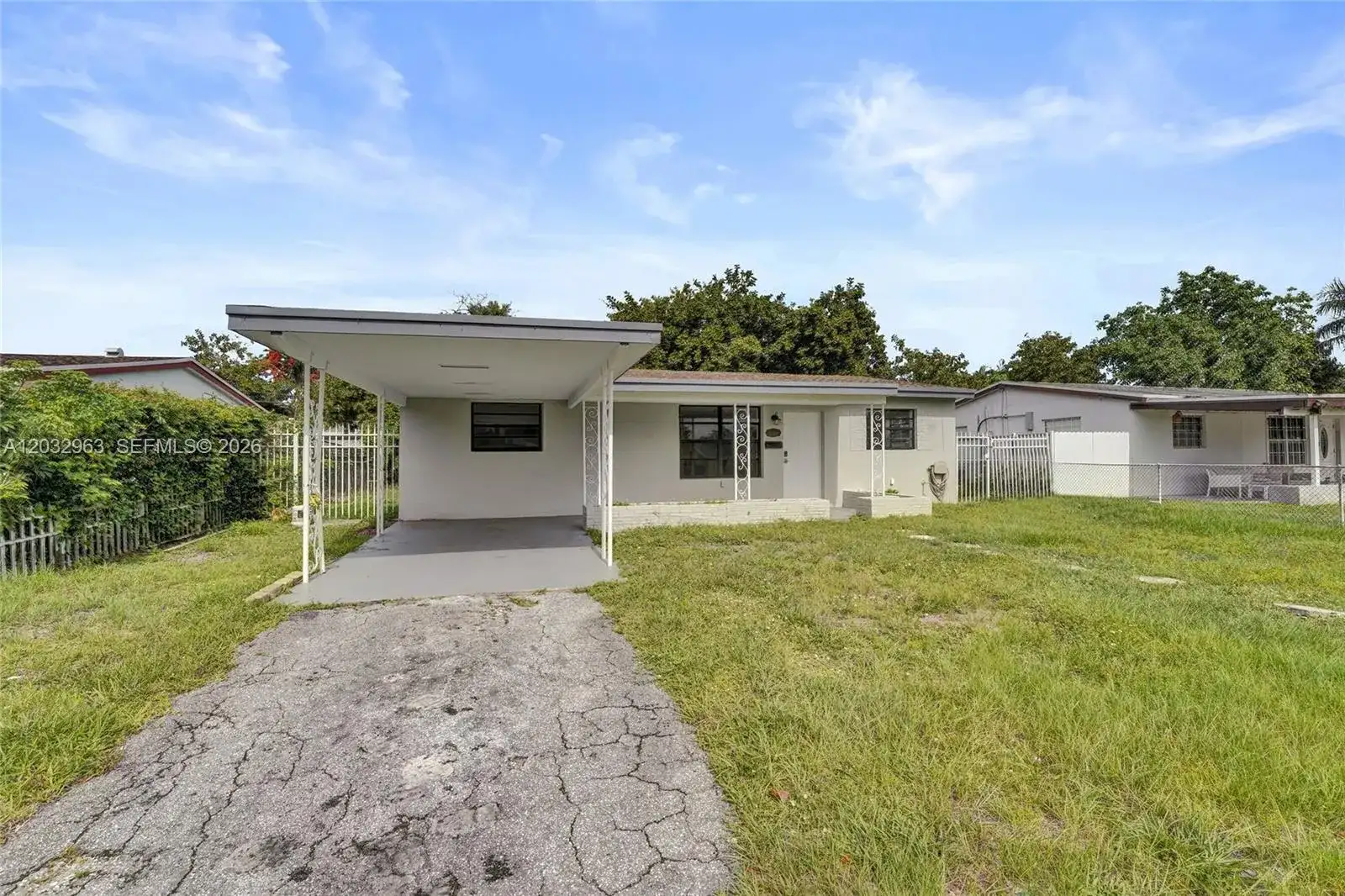 1140 N 74th Way, Hollywood FL 33024 photo 2