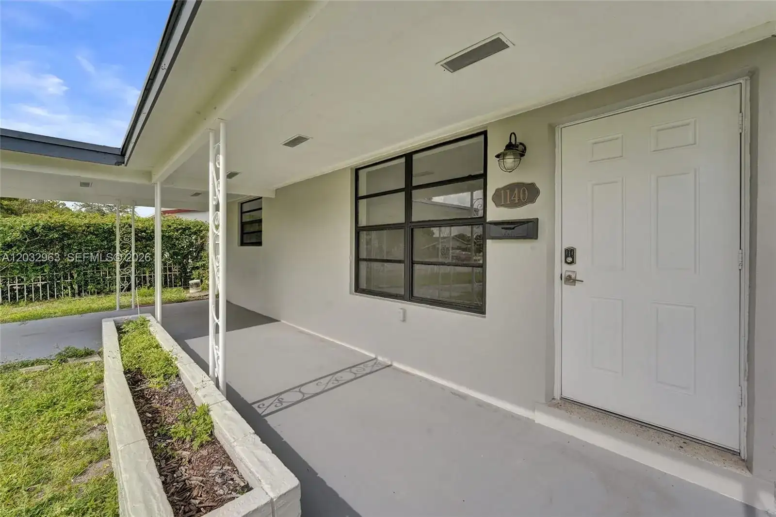 1140 N 74th Way, Hollywood FL 33024 photo 4