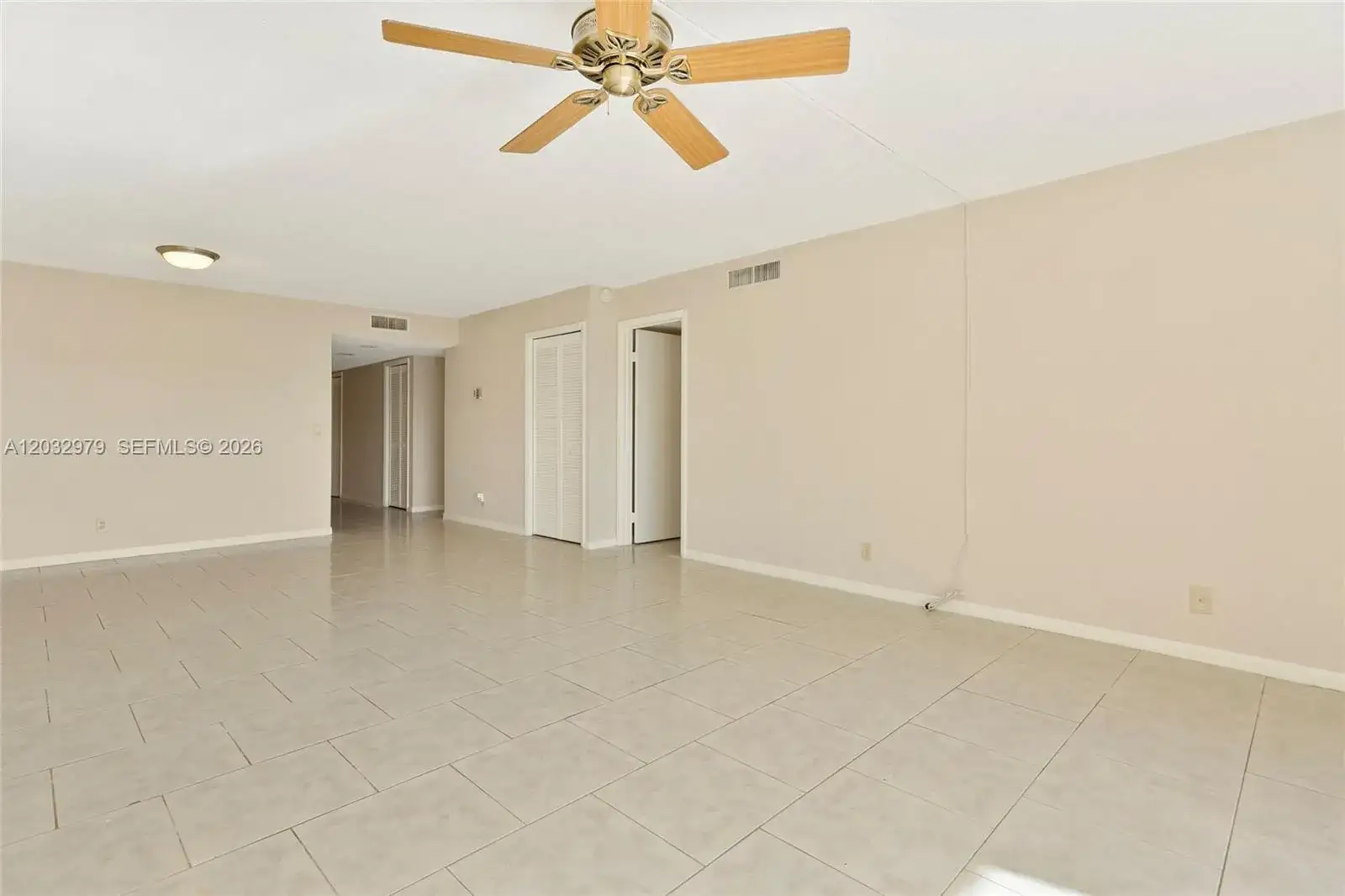 300 Racquet Club Rd # 104, Weston FL 33326 photo 4