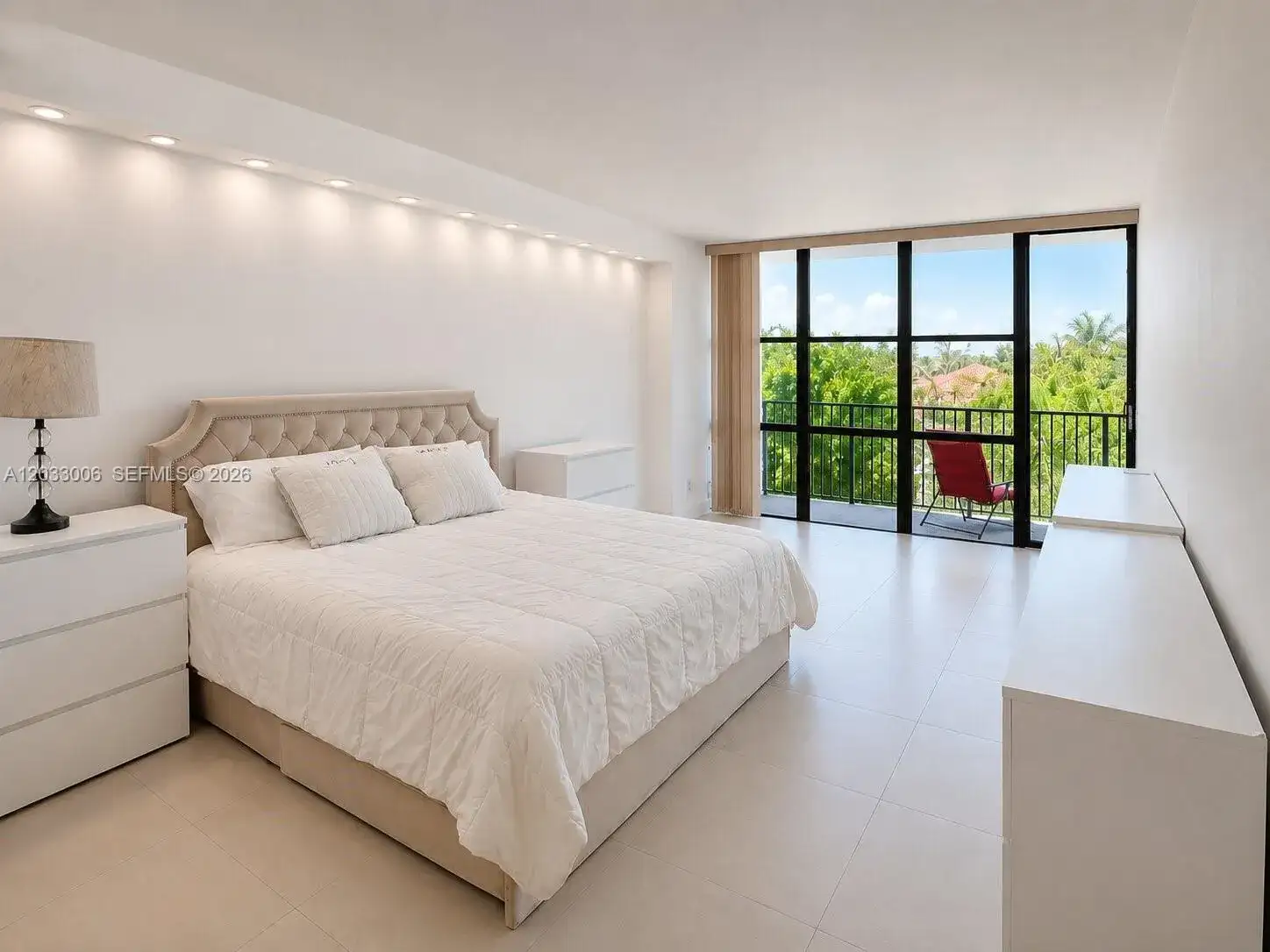 1000 Parkview Dr # 415, Hallandale Beach FL 33009 photo 2