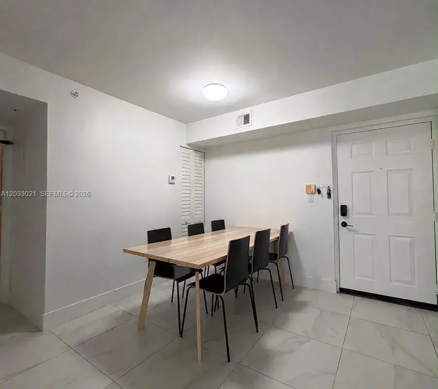4540 NW 107th Ave # 11, Doral FL 33178