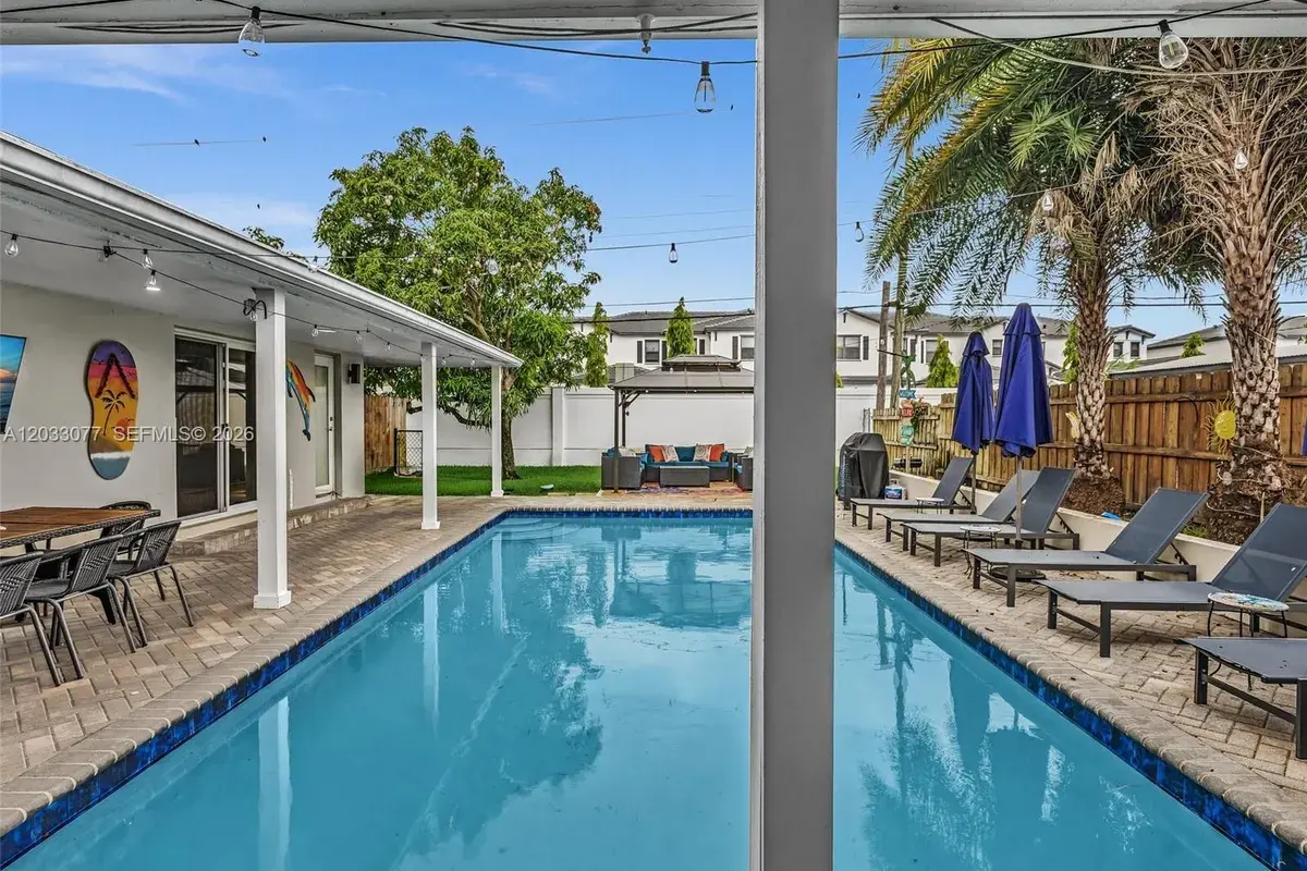 5021 SW 29th Ter, Dania Beach FL 33312
