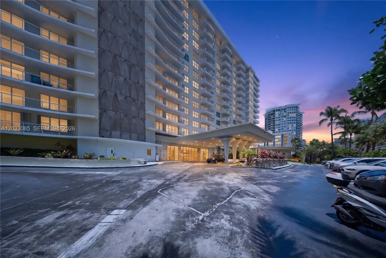 2 bedroom 2 bath Residential for sale at 5600 Collins Ave # 7W, Miami Beach FL 33140