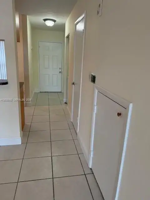 2856 Cambridge Ln # 2856, Cooper City FL 33026 photo 2