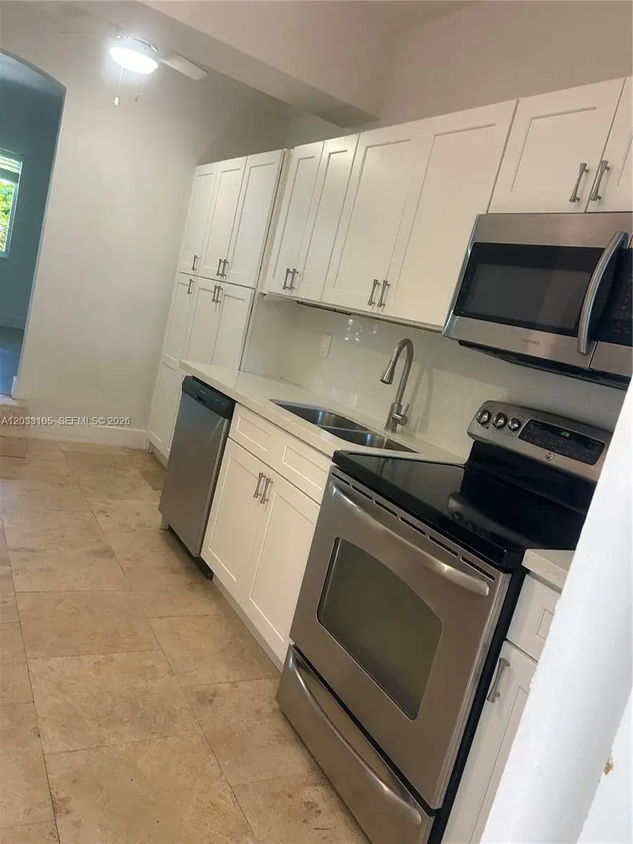 8200 Byron Ave # 4, Miami Beach FL 33141
