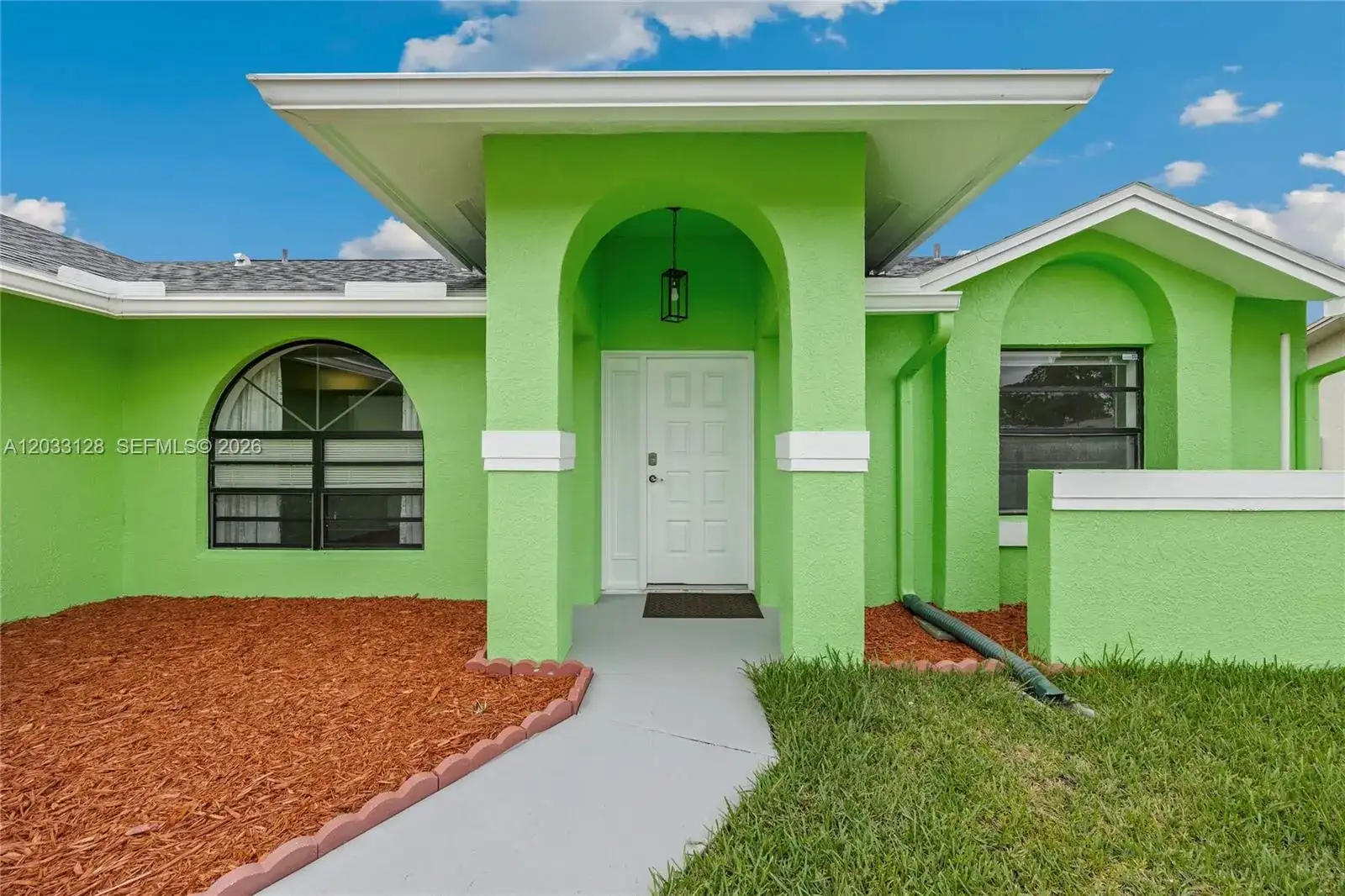 1737 NW Nanton St, Other City - In The State Of Florida FL 32907 photo 2