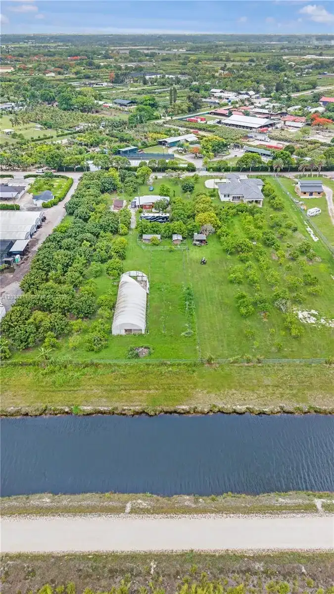 21060 SW 213th Ave, RD, Unincorporated Dade County FL 33187