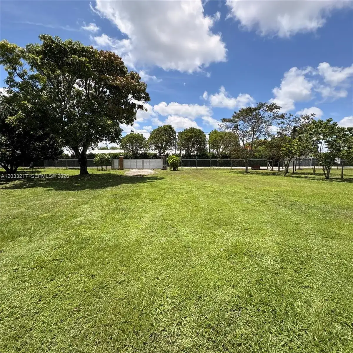 21060 SW 213th Ave, RD, Unincorporated Dade County FL 33187 photo 2