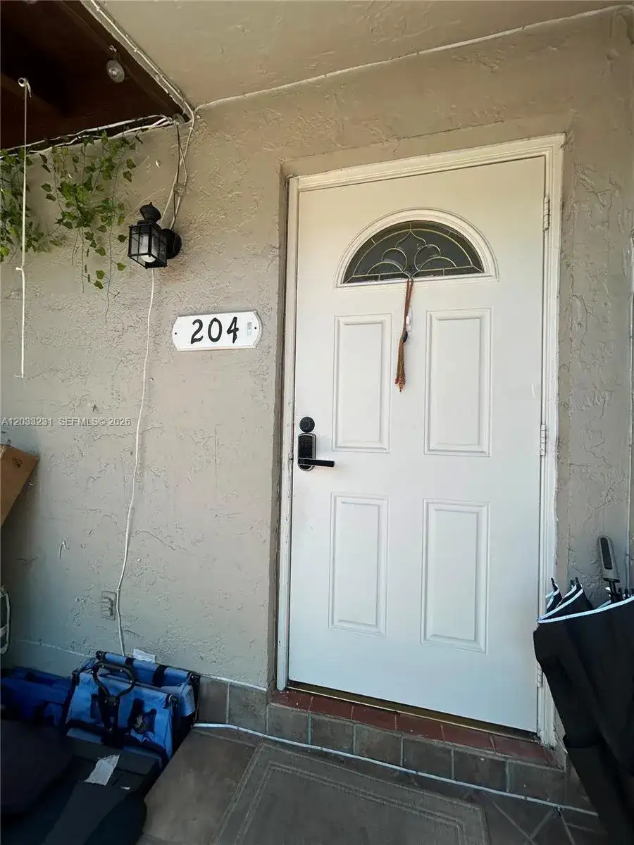 10284 NW 9th St Cir # 204, Miami FL 33172 photo 5