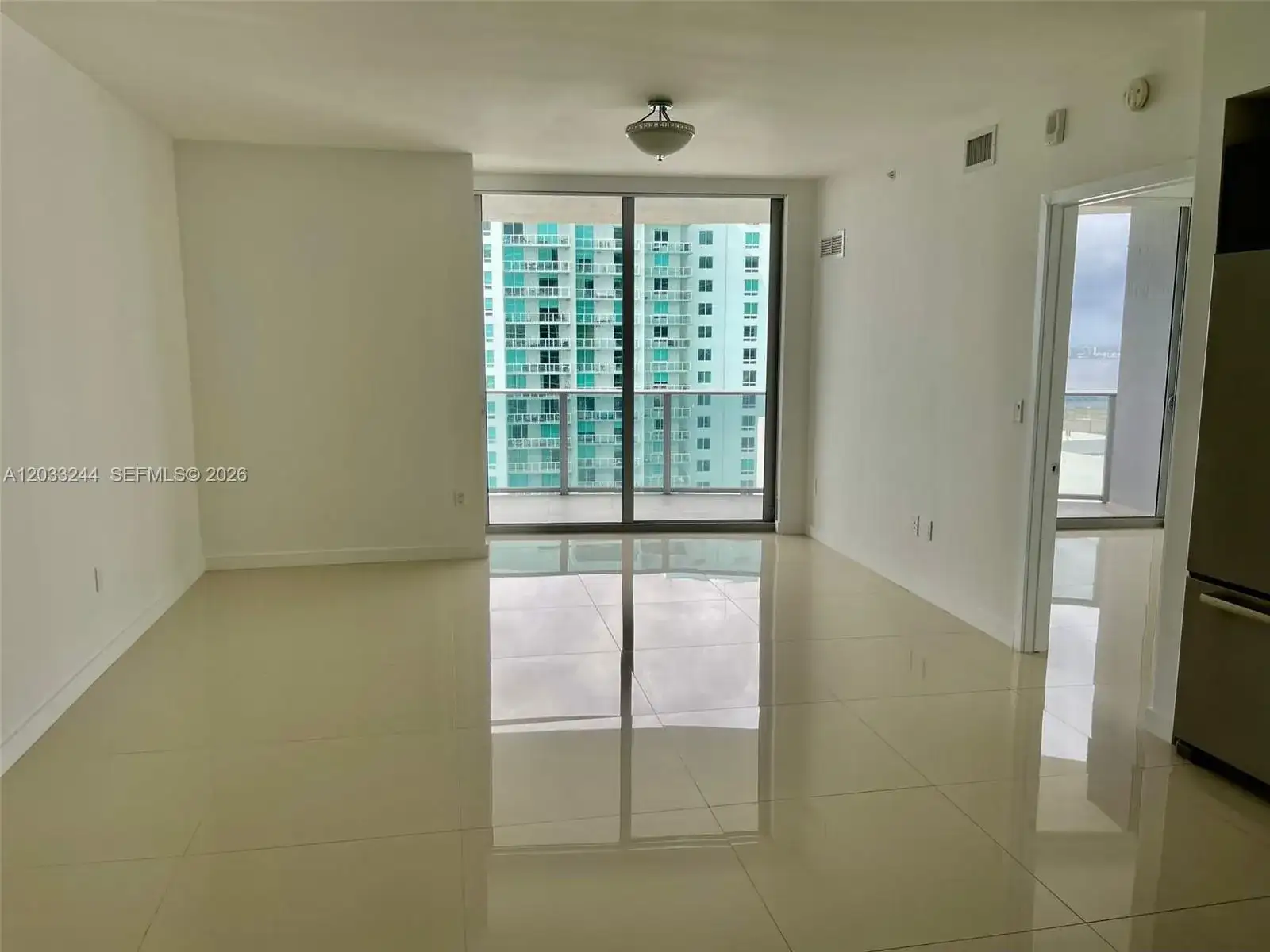 488 NE 18TH St # 4403, Miami FL 33132 photo 5