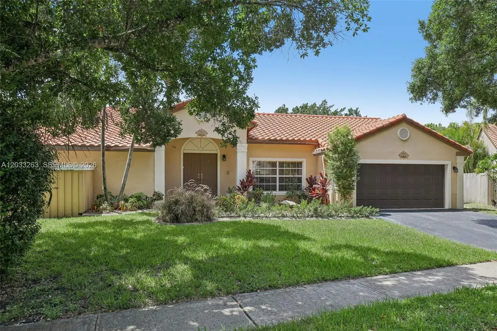 13100 NW 11th Dr, Sunrise FL 33323 photo 2
