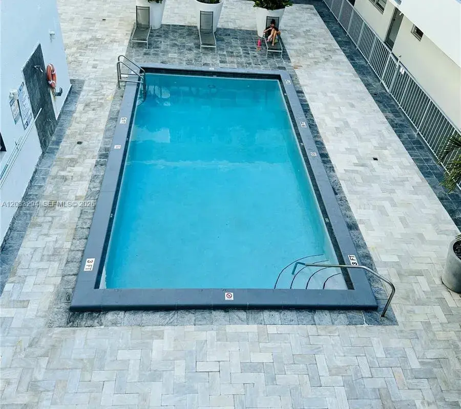 1610 Lenox Ave # 412, Miami Beach FL 33139