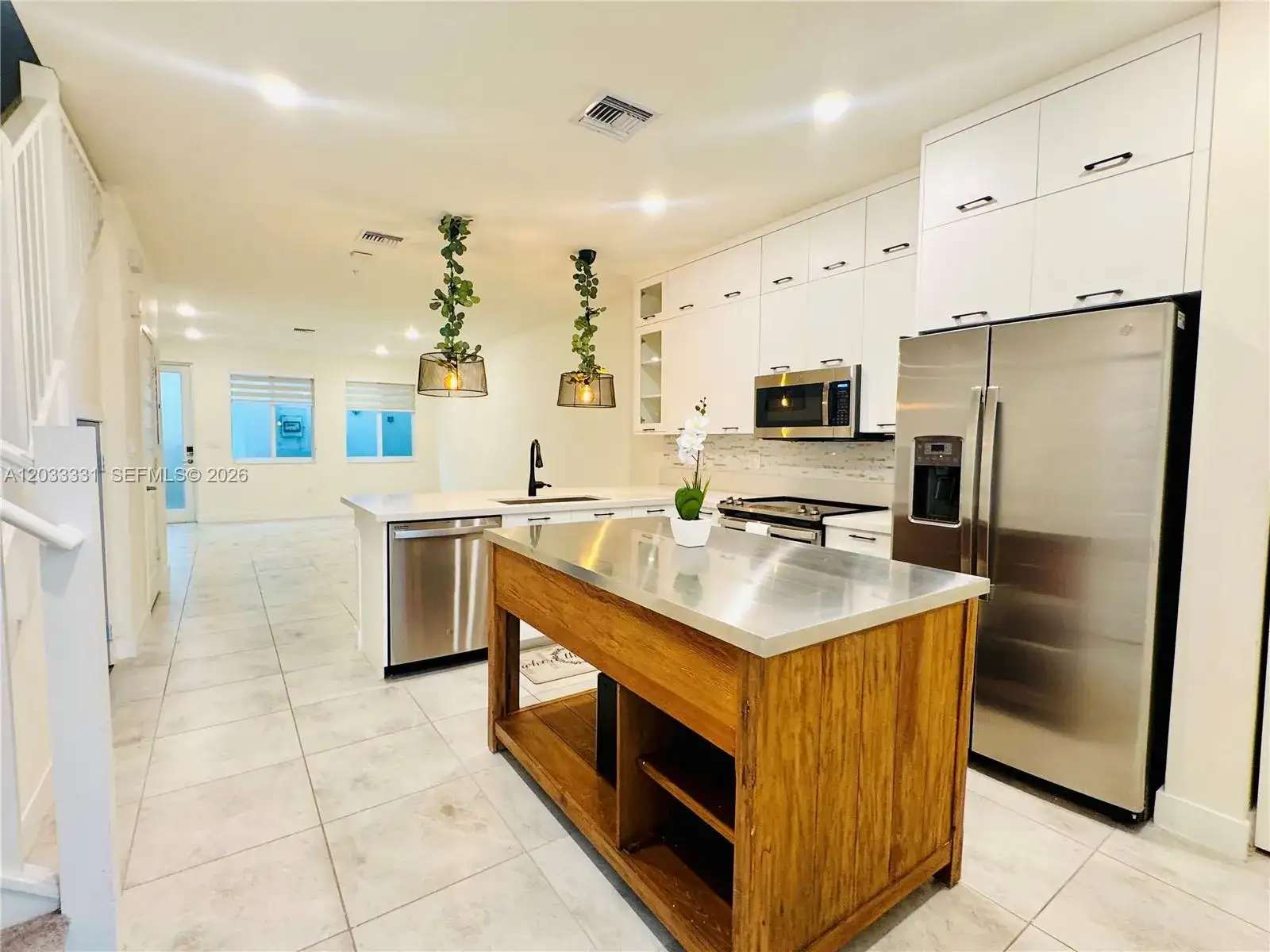10295 NW 64th Ter # 104, Doral FL 33178 photo 2
