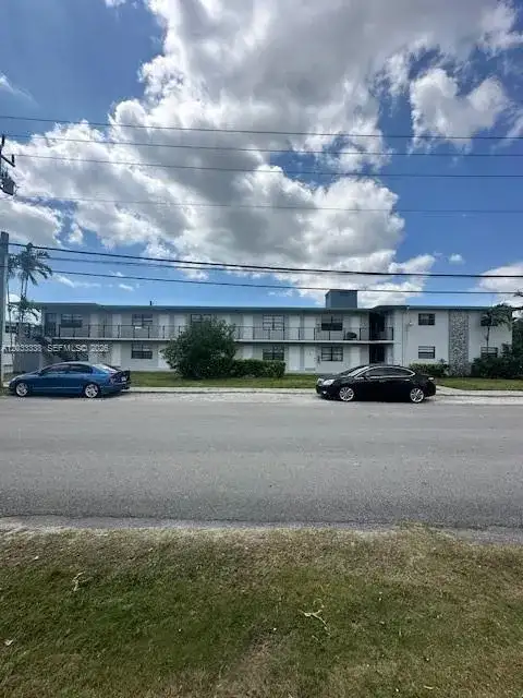 6780 SW 44th St # 2, Miami FL 33155 photo 2