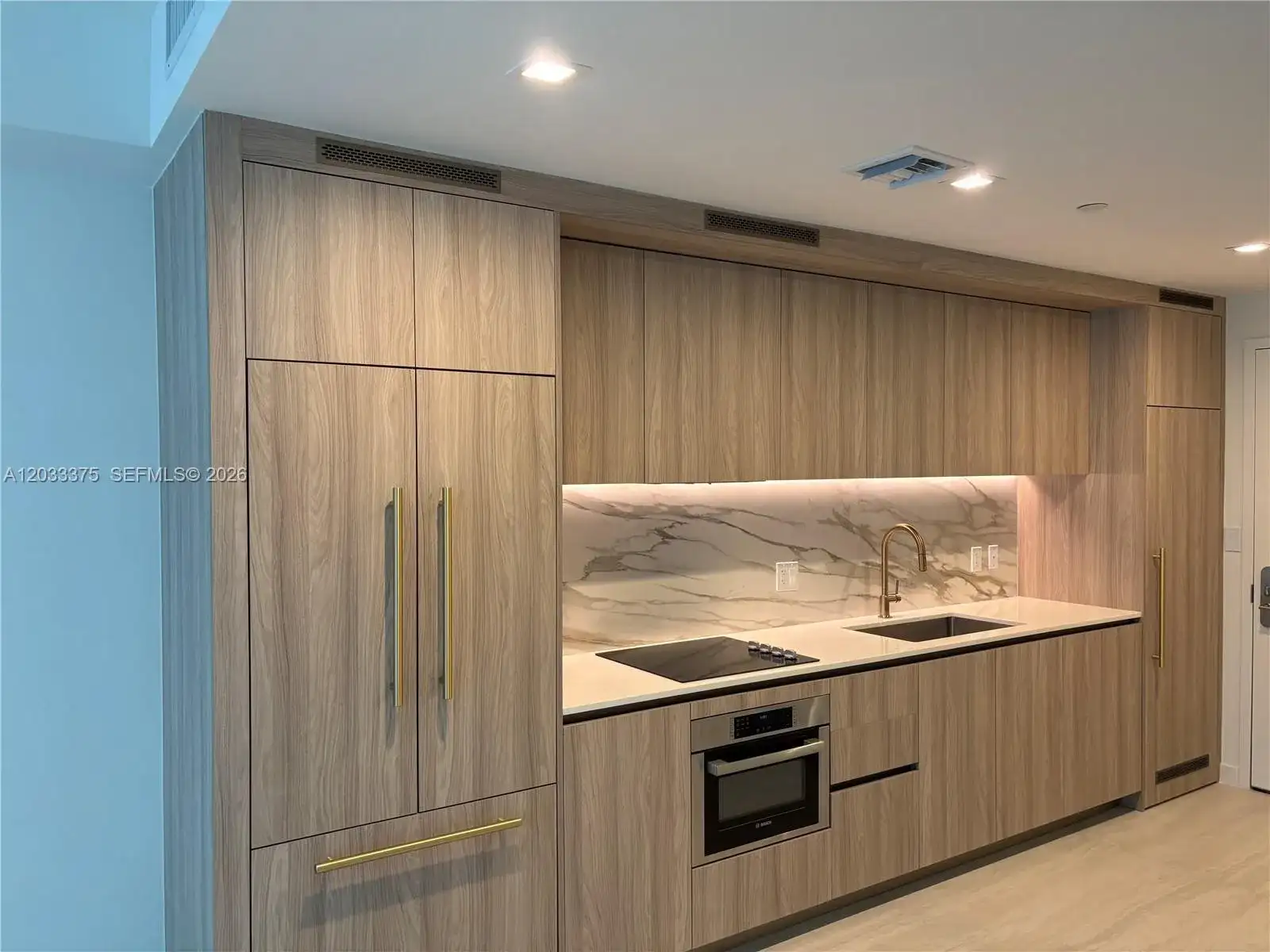 77 SE 5th Street # 2108, Miami FL 33131 photo 2