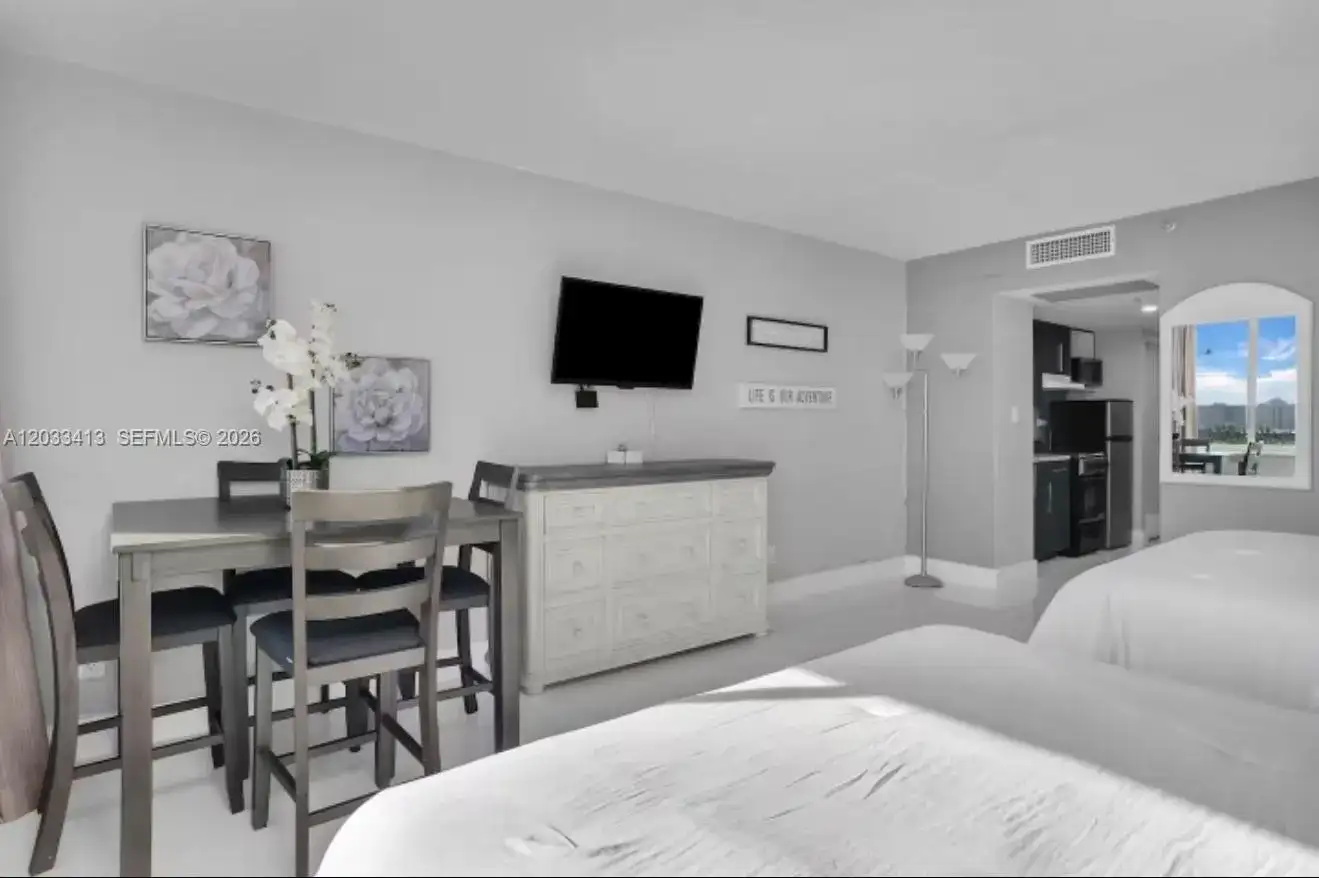 19201 Collins Ave # 440, Sunny Isles Beach FL 33160 photo 4