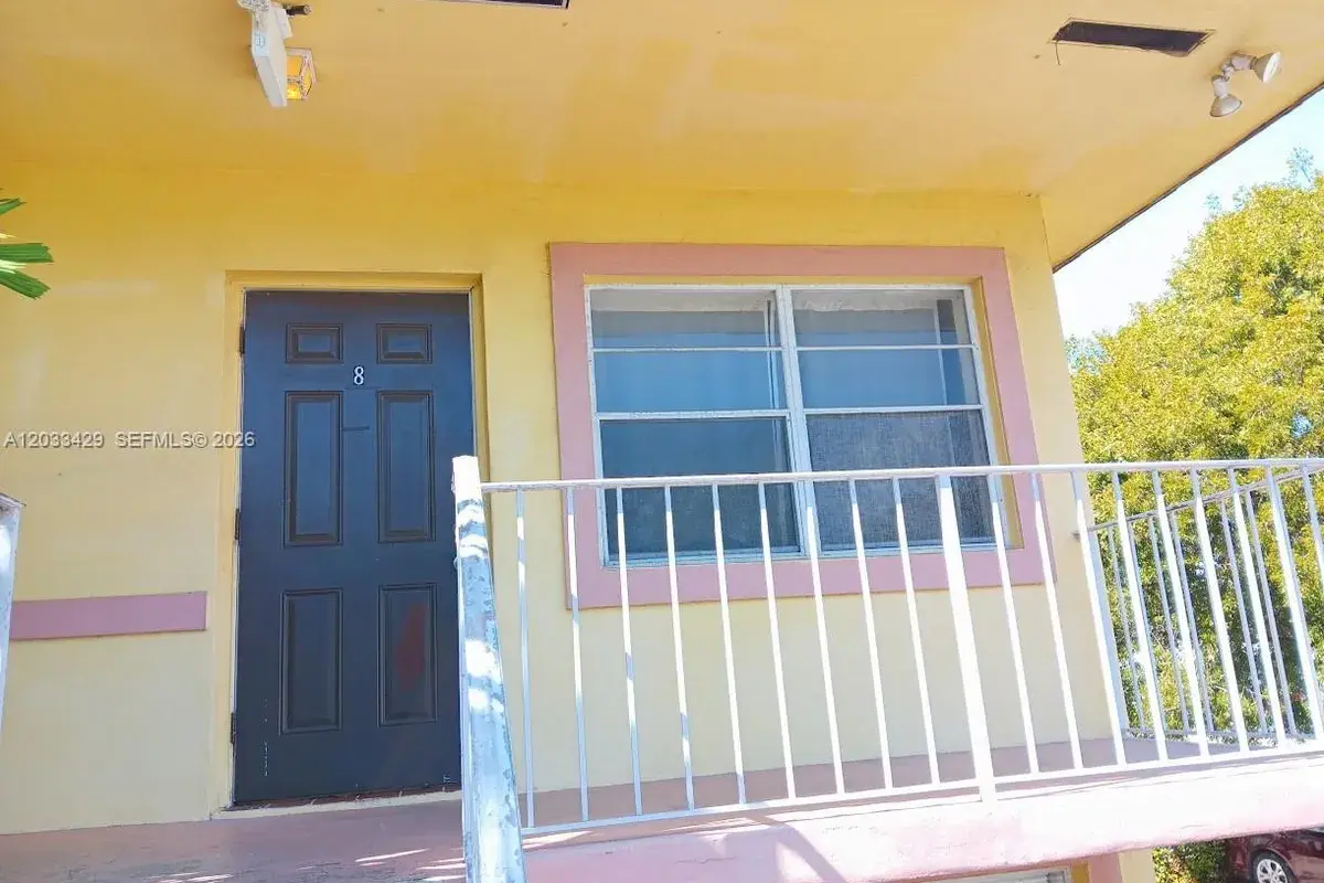 1826 Cleveland St # 8, Hollywood FL 33020