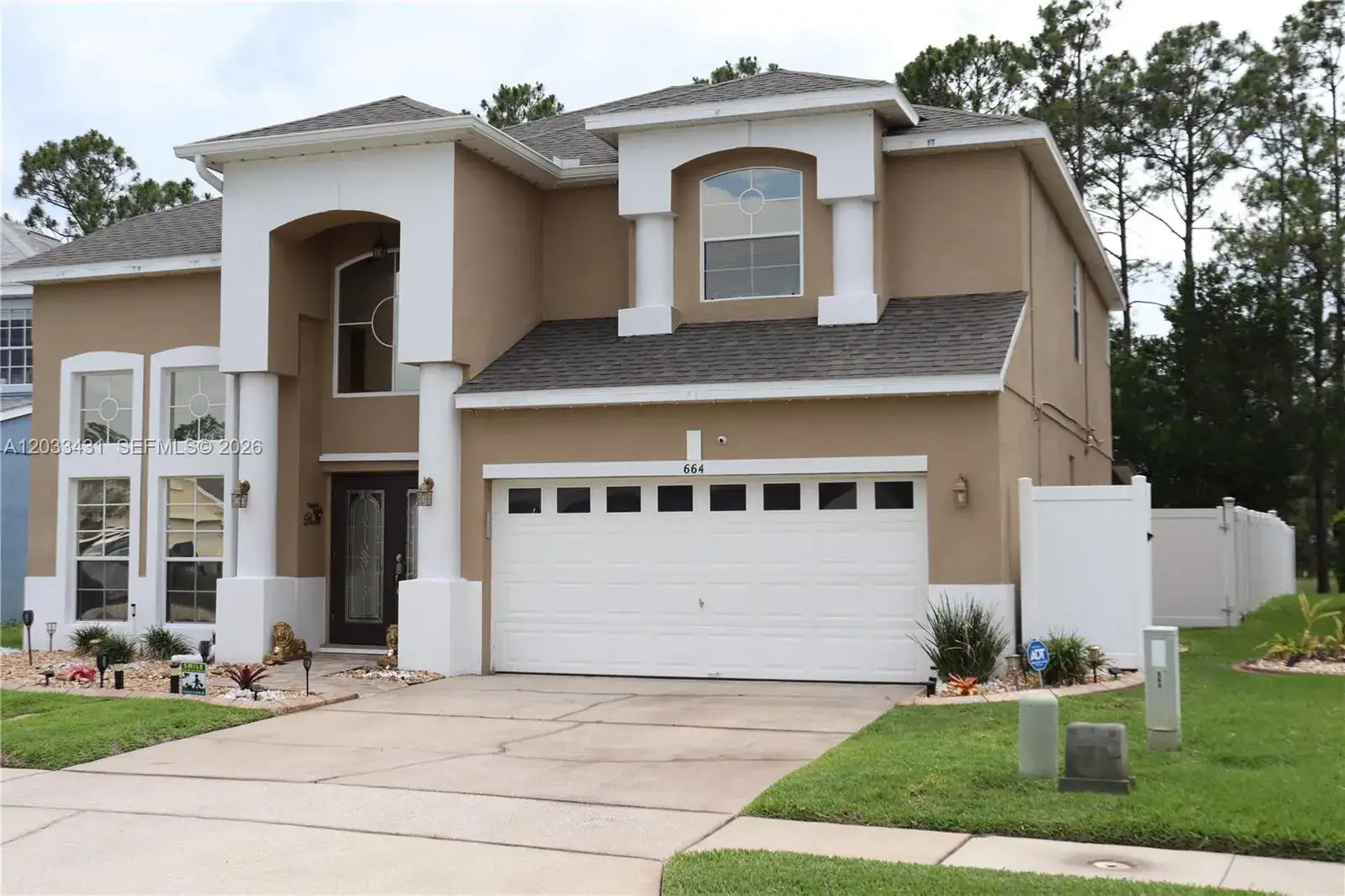 664 Oxford Drive, Other City - In The State Of Florida FL 33897 photo 3