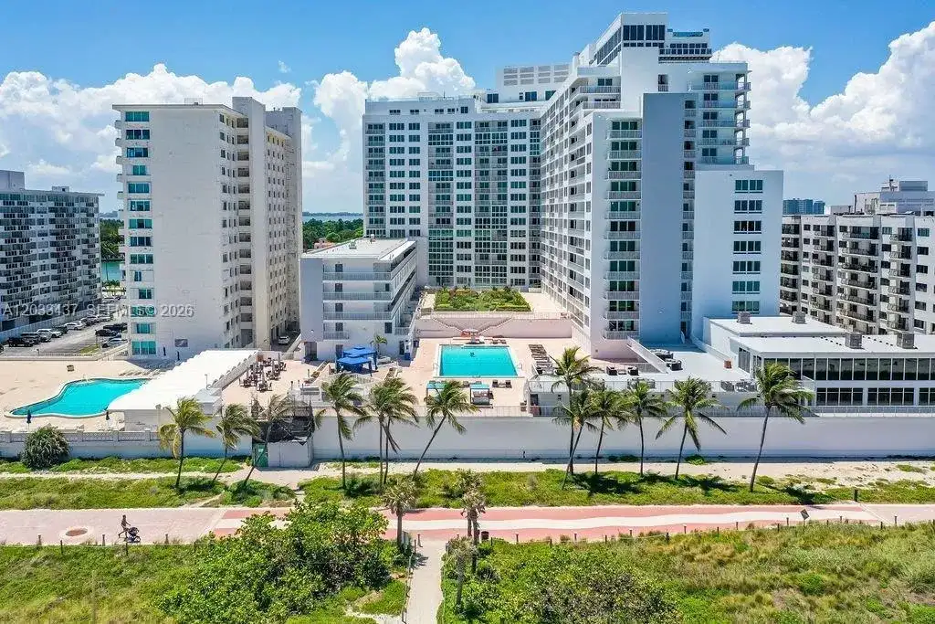 5401 Collins Ave # 513, Miami Beach FL 33140 photo 3