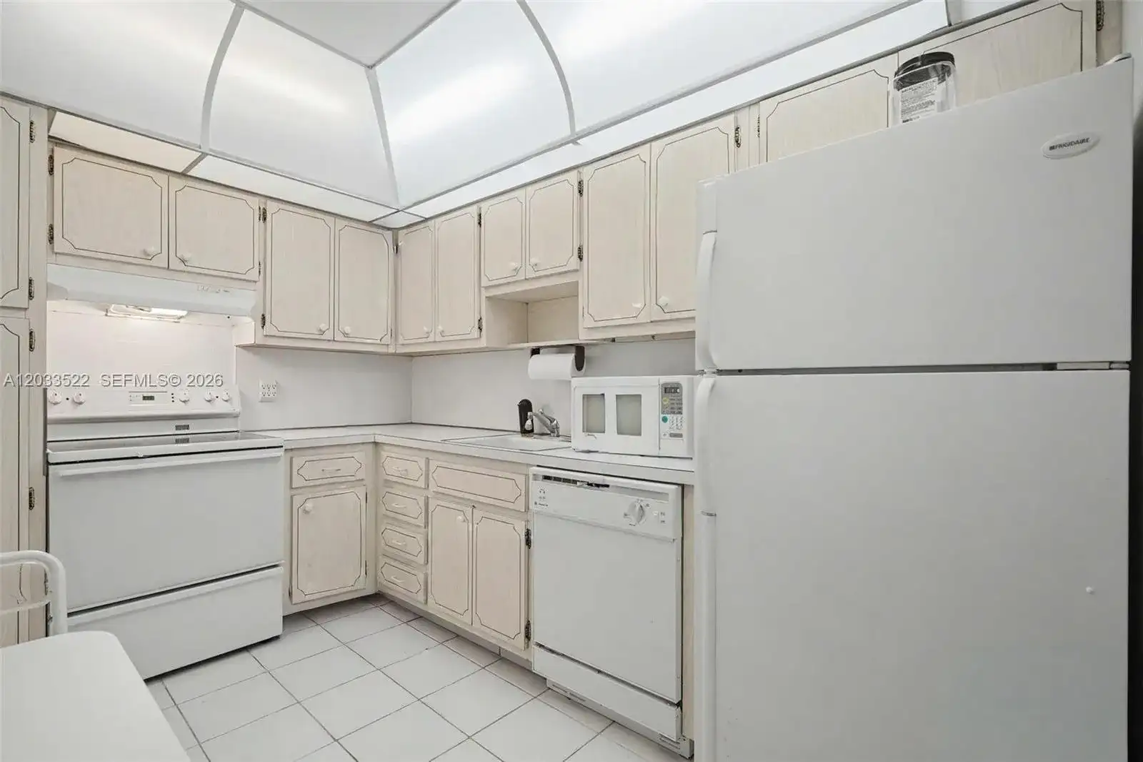 1980 S Ocean Dr # 15A, Hallandale Beach FL 33009 photo 5