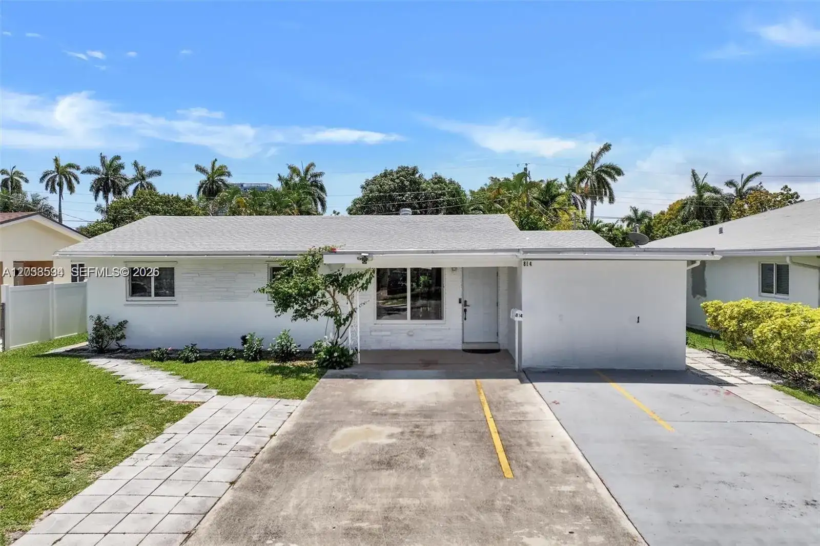 814 NE 4th St, Hallandale Beach FL 33009 photo 3