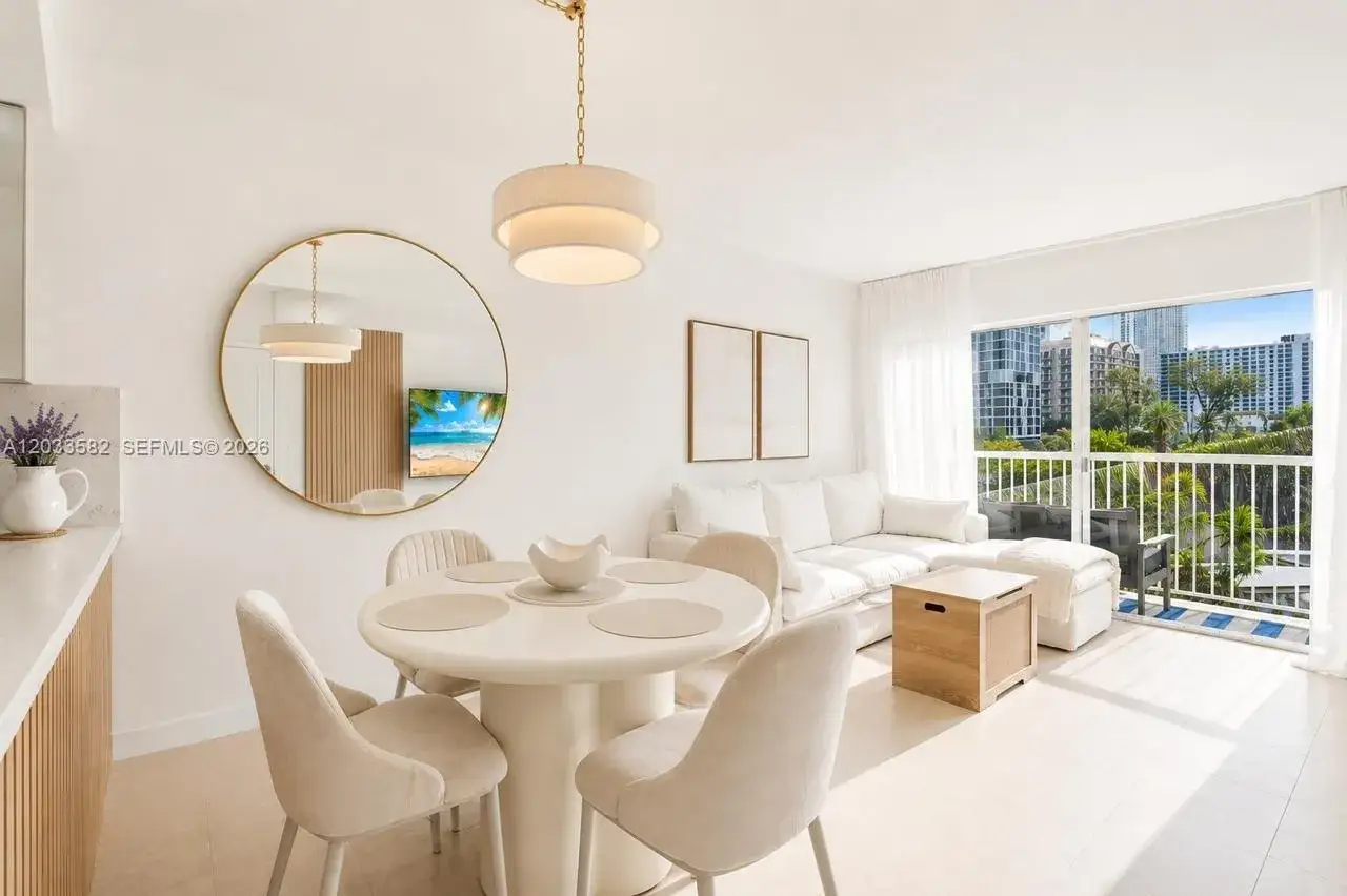 17800 Atlantic Blvd, Sunny Isles Beach FL 33160