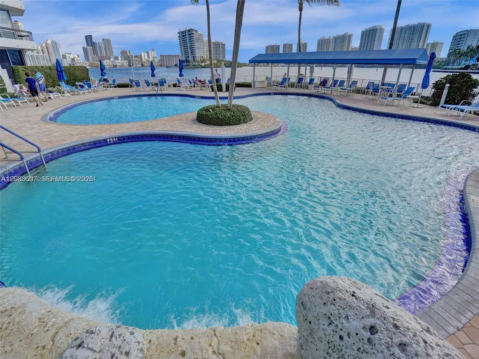 3530 Mystic Pointe Dr # 1907, Aventura FL 33180 photo 3
