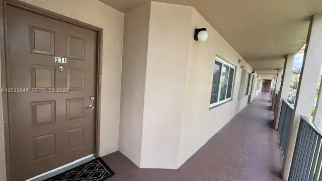 1200 SW 137th Ave # 211E, Pembroke Pines FL 33027 photo 2