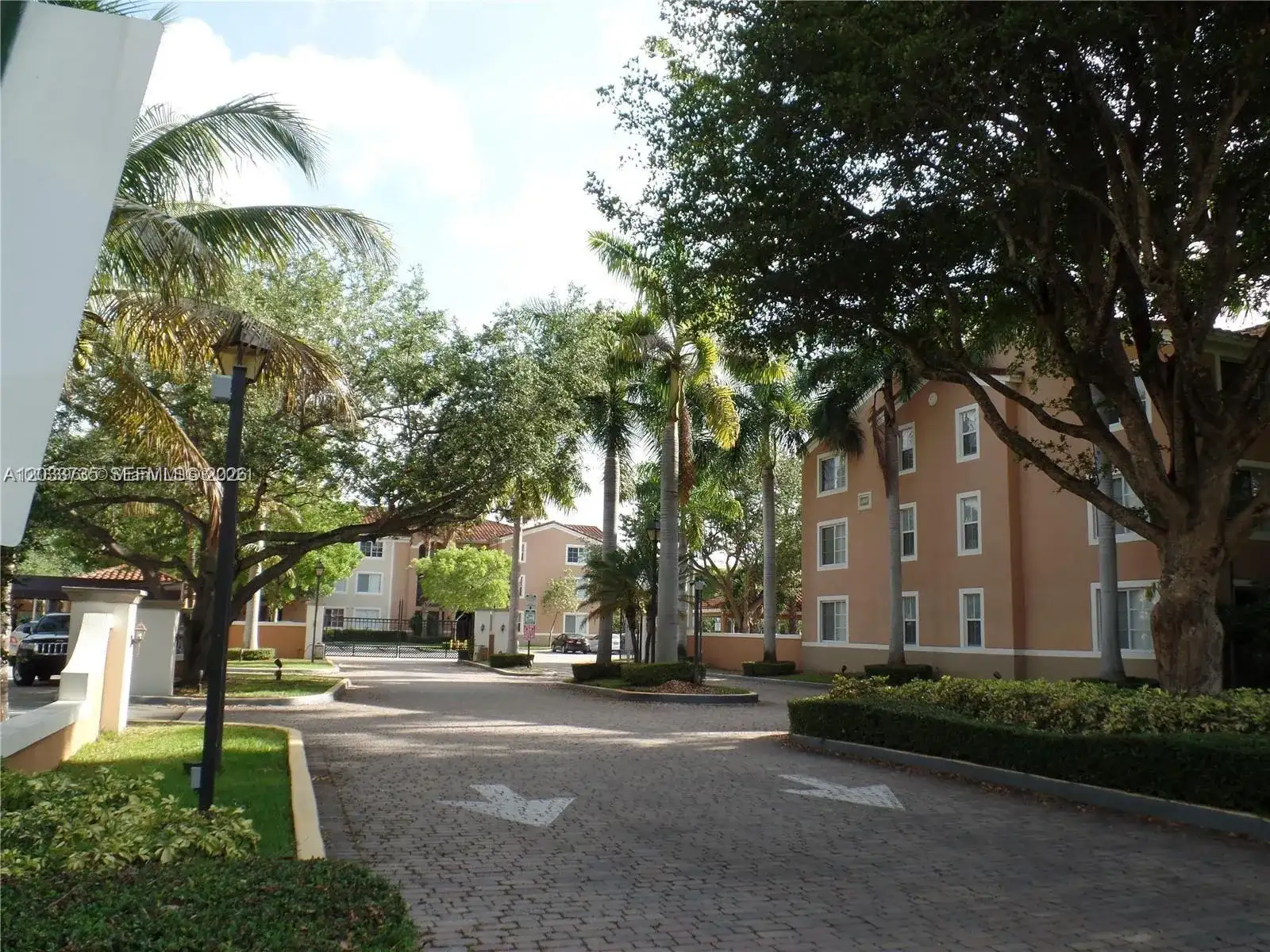 6801 SW 44th St # 203, Miami FL 33155 photo 2