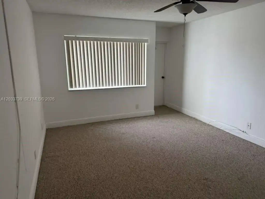 140 Lakeview Dr # 211, Weston FL 33326 photo 2