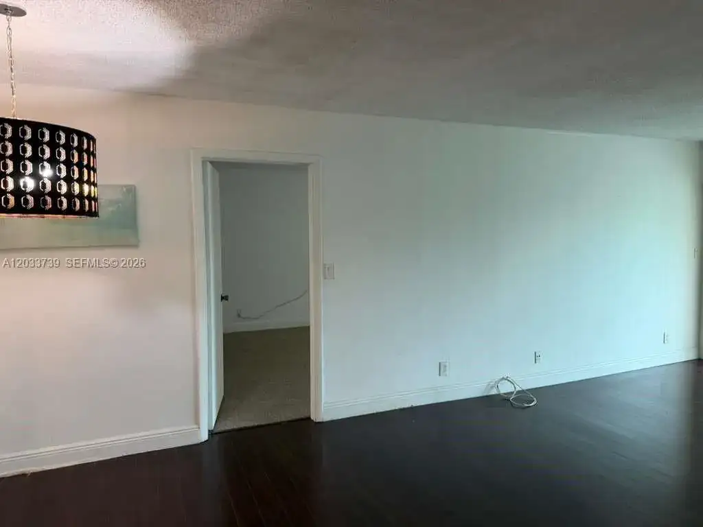 140 Lakeview Dr # 211, Weston FL 33326 photo 3