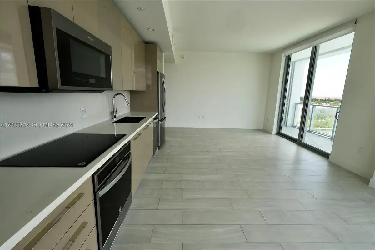 2000 Metropica Way # 810, Sunrise FL 33323