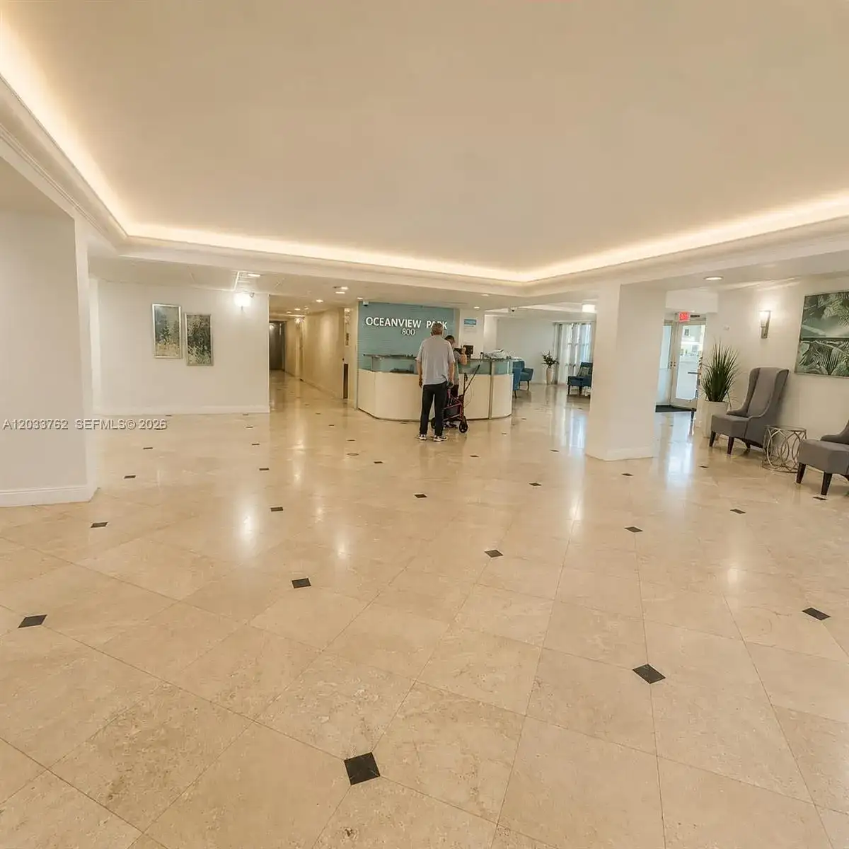 800 Parkview Dr # 512, Hallandale Beach FL 33009 photo 2