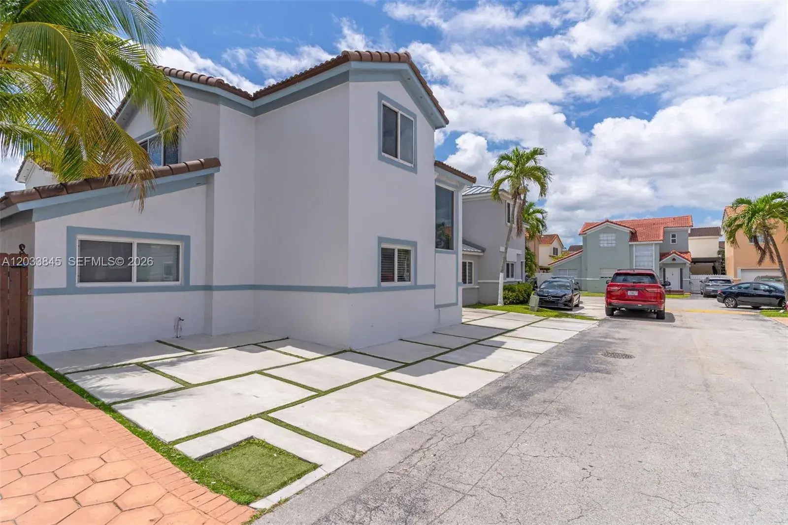 979 NW 126th Path, Miami FL 33182