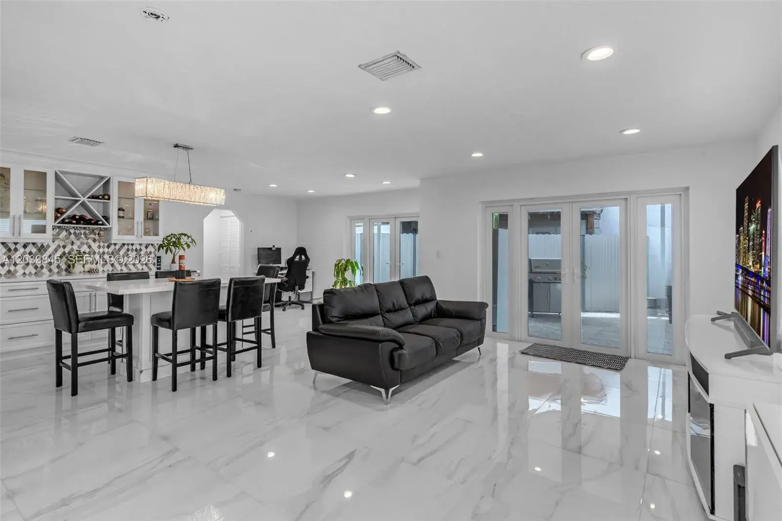 979 NW 126th Path, Miami FL 33182