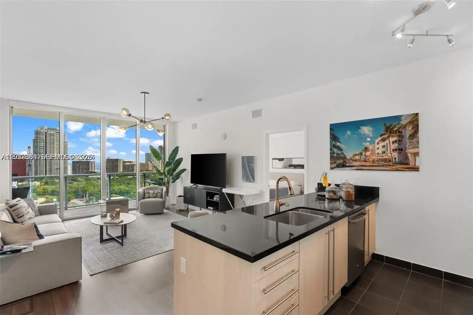 79 SW 12th St, Miami FL 33130 photo 4