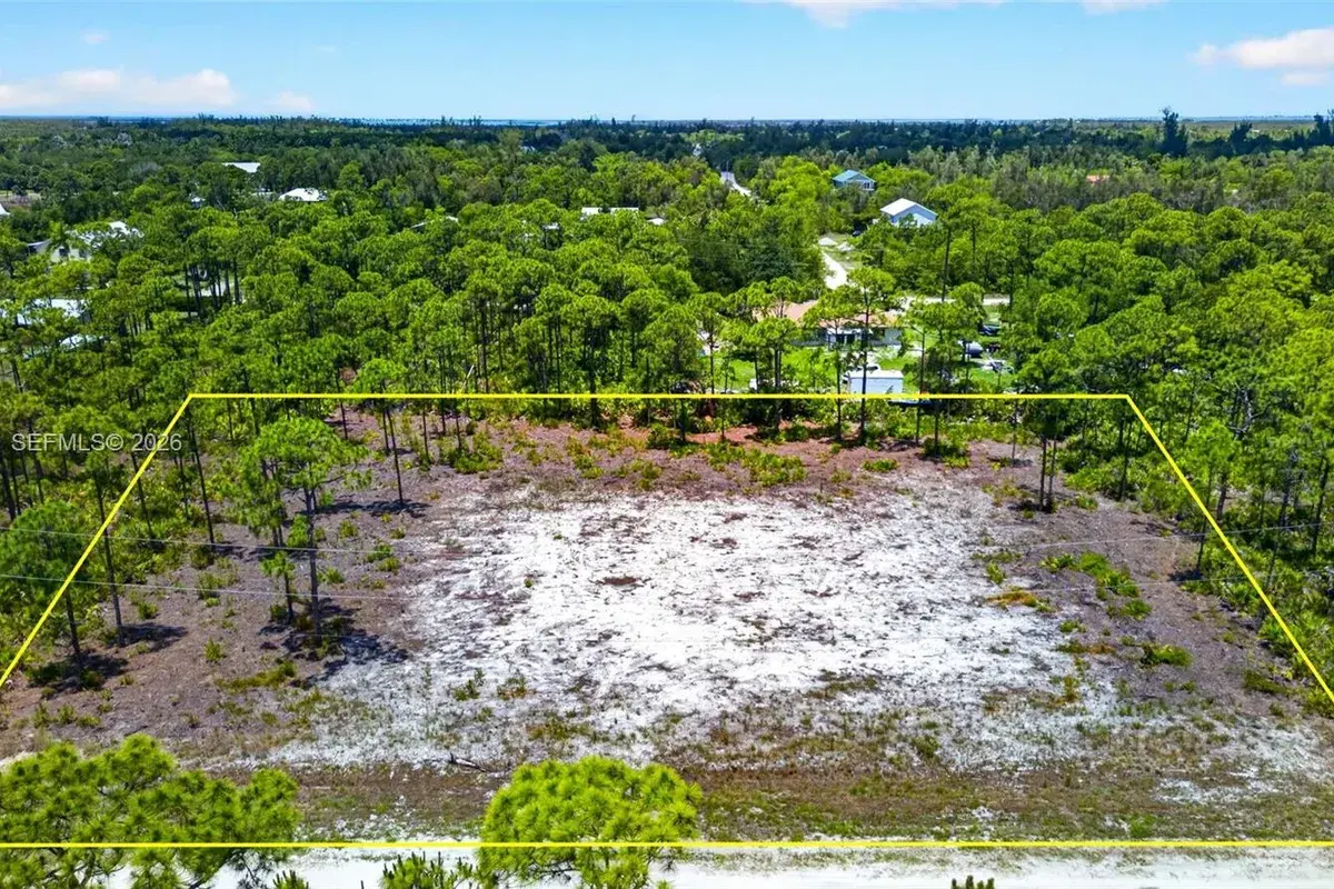 15093 Martinique Way, Bokeelia FL 33922