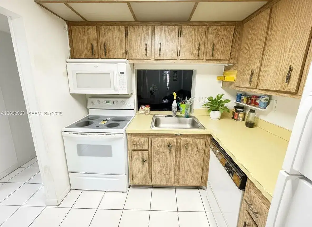 2800 NW 56th Ave # F201, Lauderhill FL 33313 photo 4