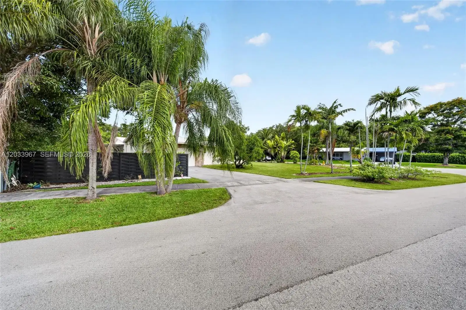 8250 SW 118th Ter, Miami FL 33156 photo 4