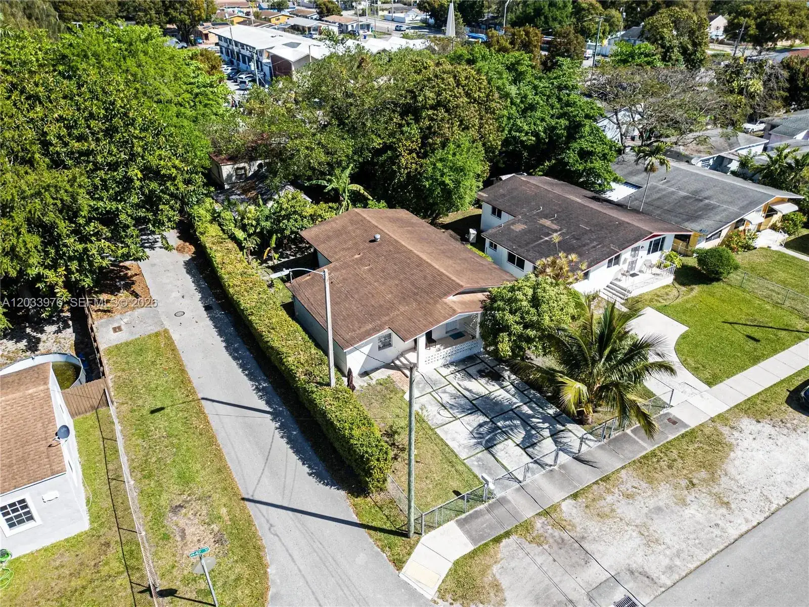 1243 NW 42nd St, Miami FL 33142 photo 2