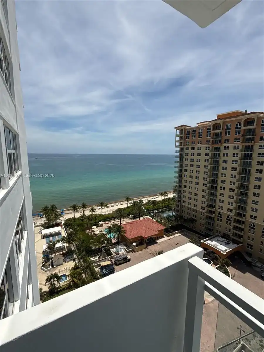 2030 S Ocean Dr # 1511, Hallandale Beach FL 33009