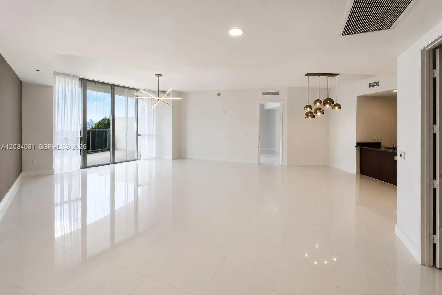 15901 Collins Ave # 403, Sunny Isles Beach FL 33160 photo 2