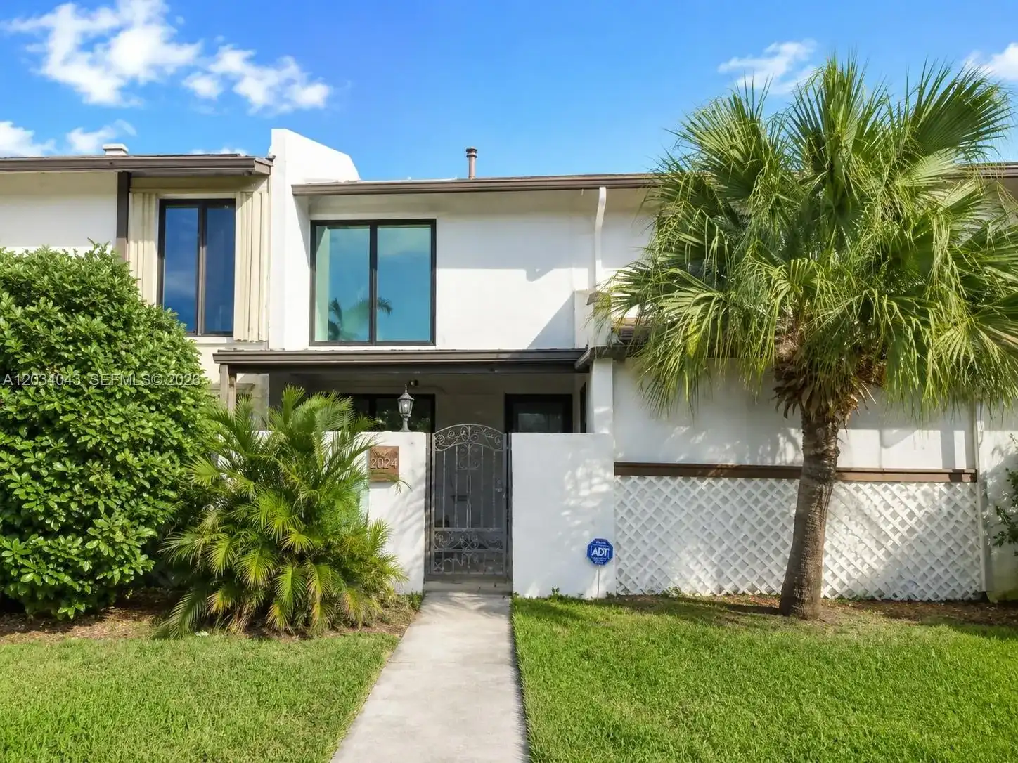 6521 SW 114th Ave, Miami FL 33173