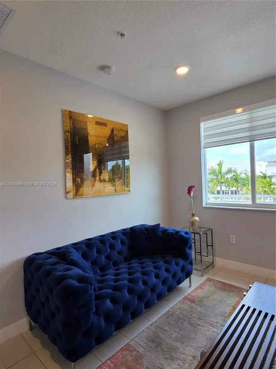 10222 NW 64th Way # 302, Doral FL 33178 photo 2
