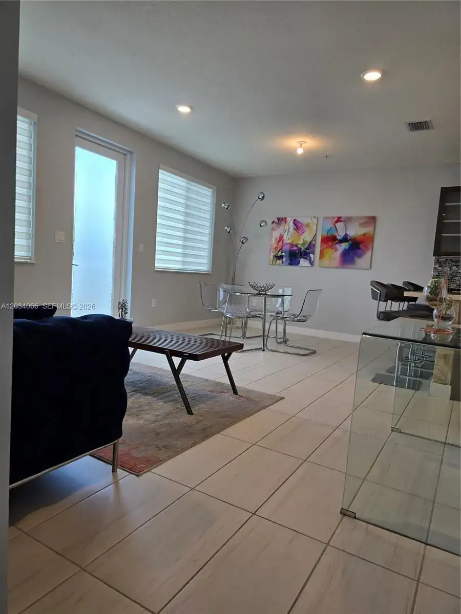10222 NW 64th Way # 302, Doral FL 33178 photo 4