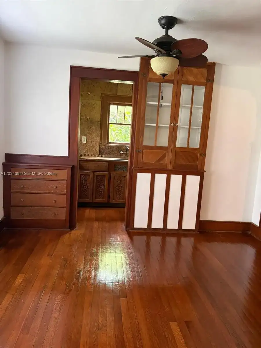 8238 NE 9th Ave, Miami FL 33138 photo 2