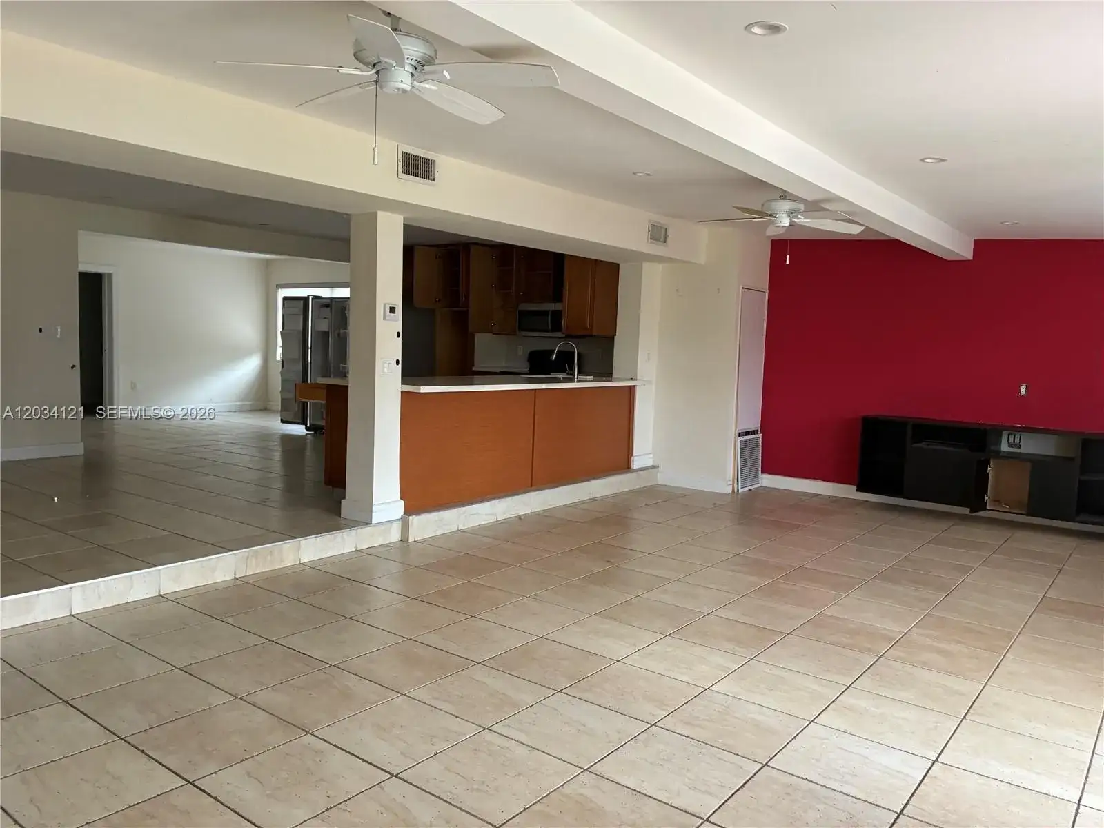 18715 NE 18th Ave, Miami FL 33179 photo 4