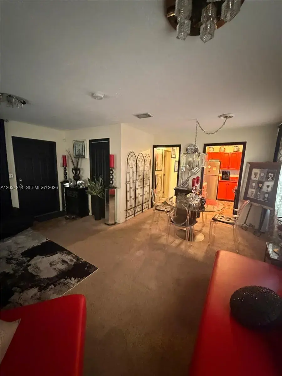 16980 SW 104th Ave, Miami FL 33157
