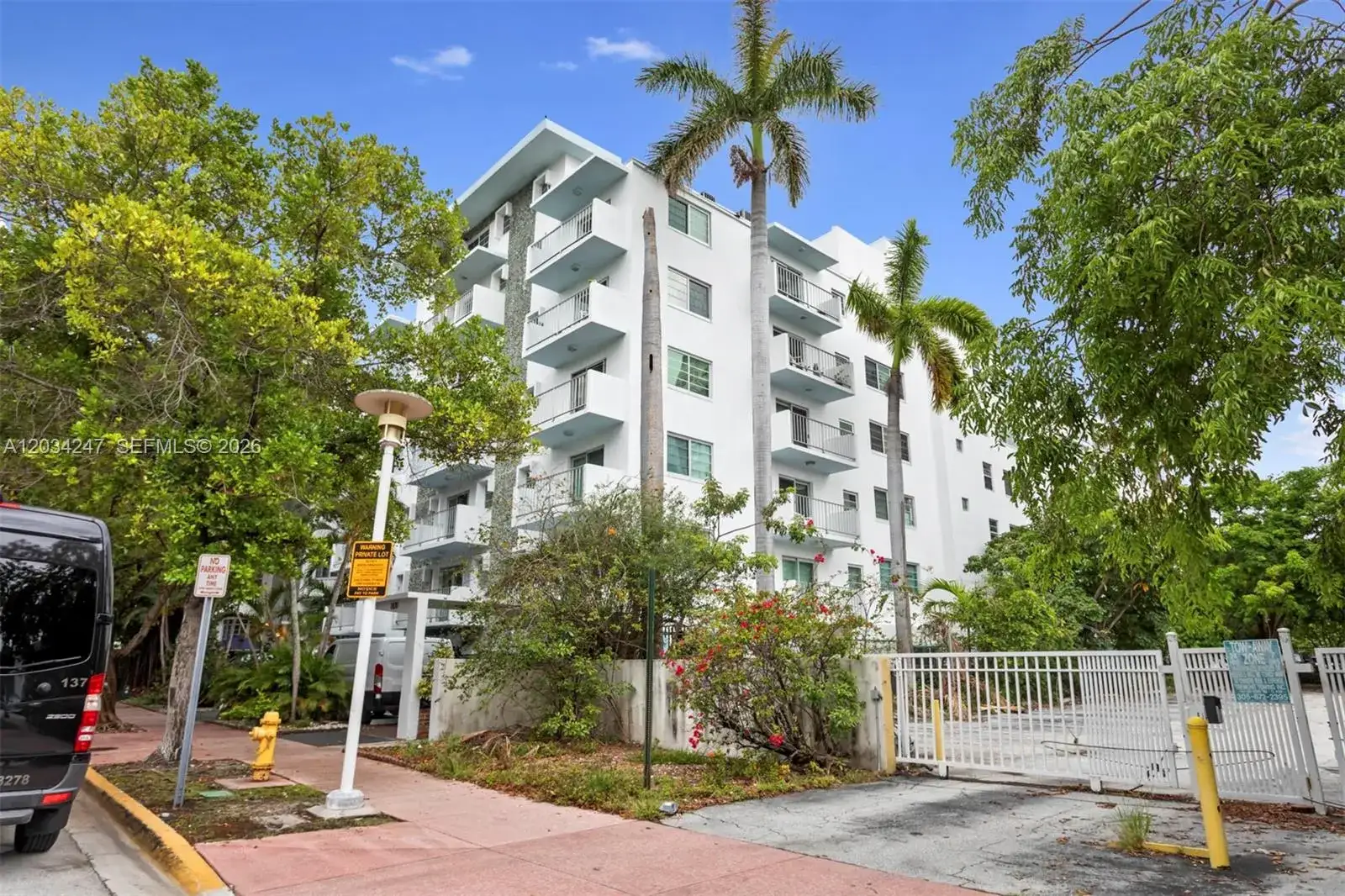 2 bedroom 1 bath Residential for sale at 1820 James Ave # 2F, Miami Beach FL 33139