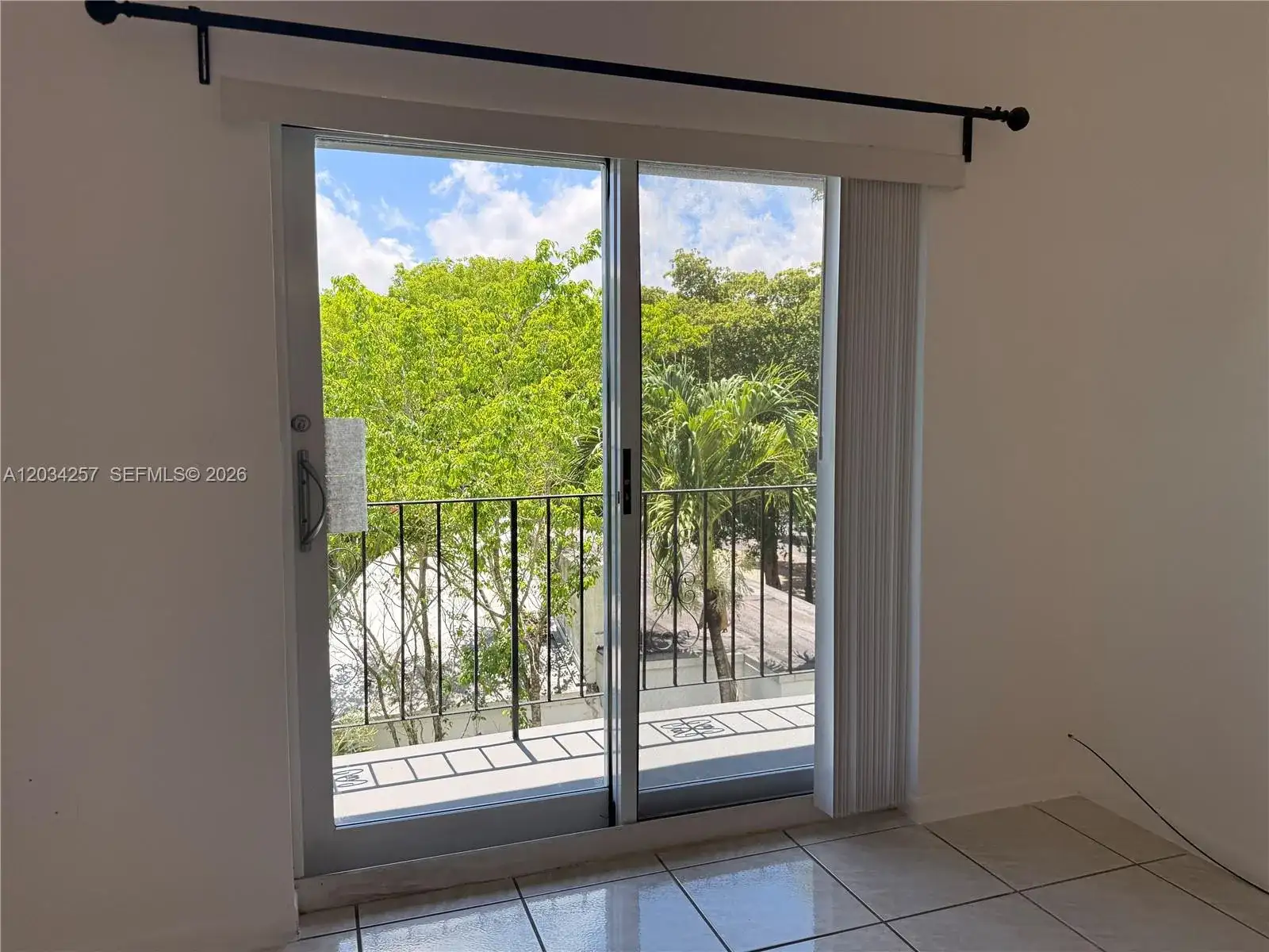 1860 SW 22nd St # 11, Miami FL 33145 photo 2